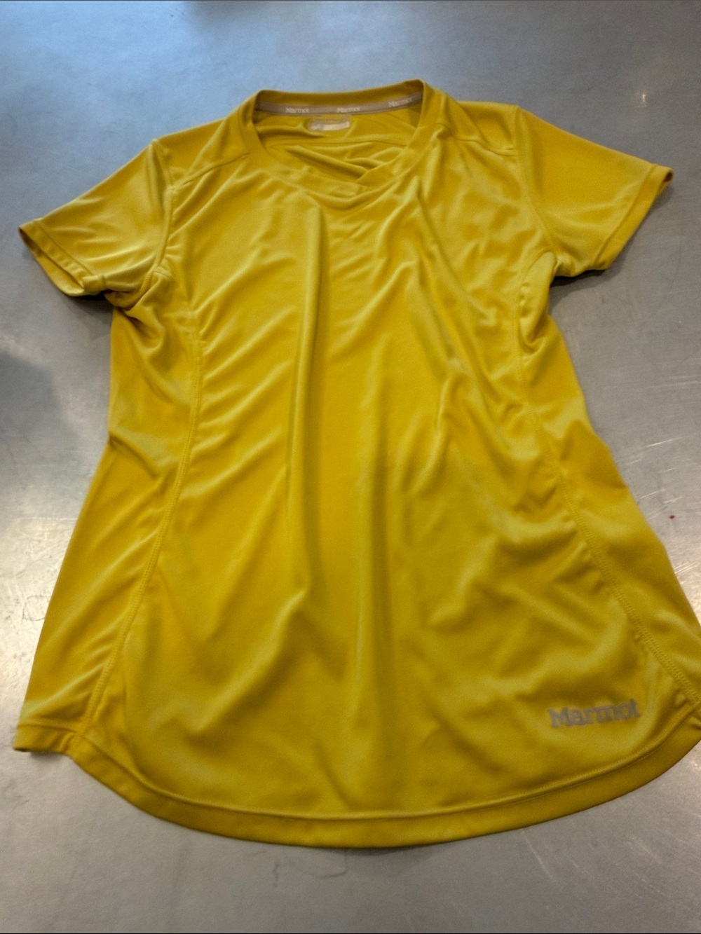 Marmot Women’s Medium Yellow Performance Athletic Hiking Shirt